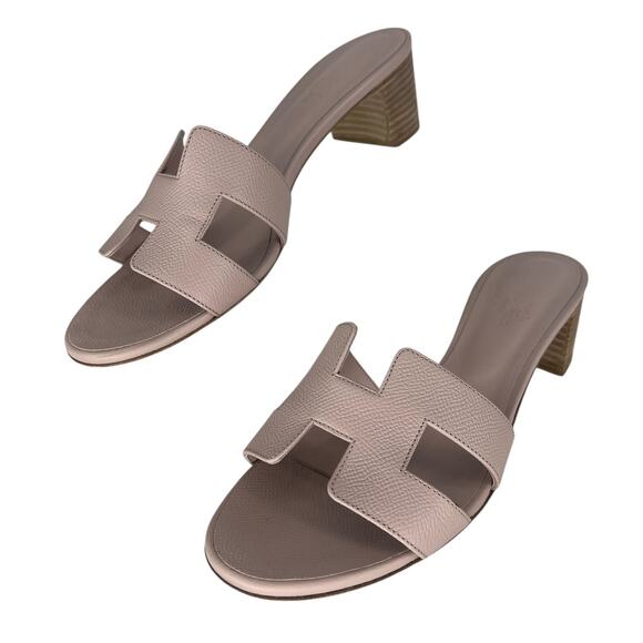 Hermès Oasis H Logo Slides in Light Pink - Picture 3 of 16